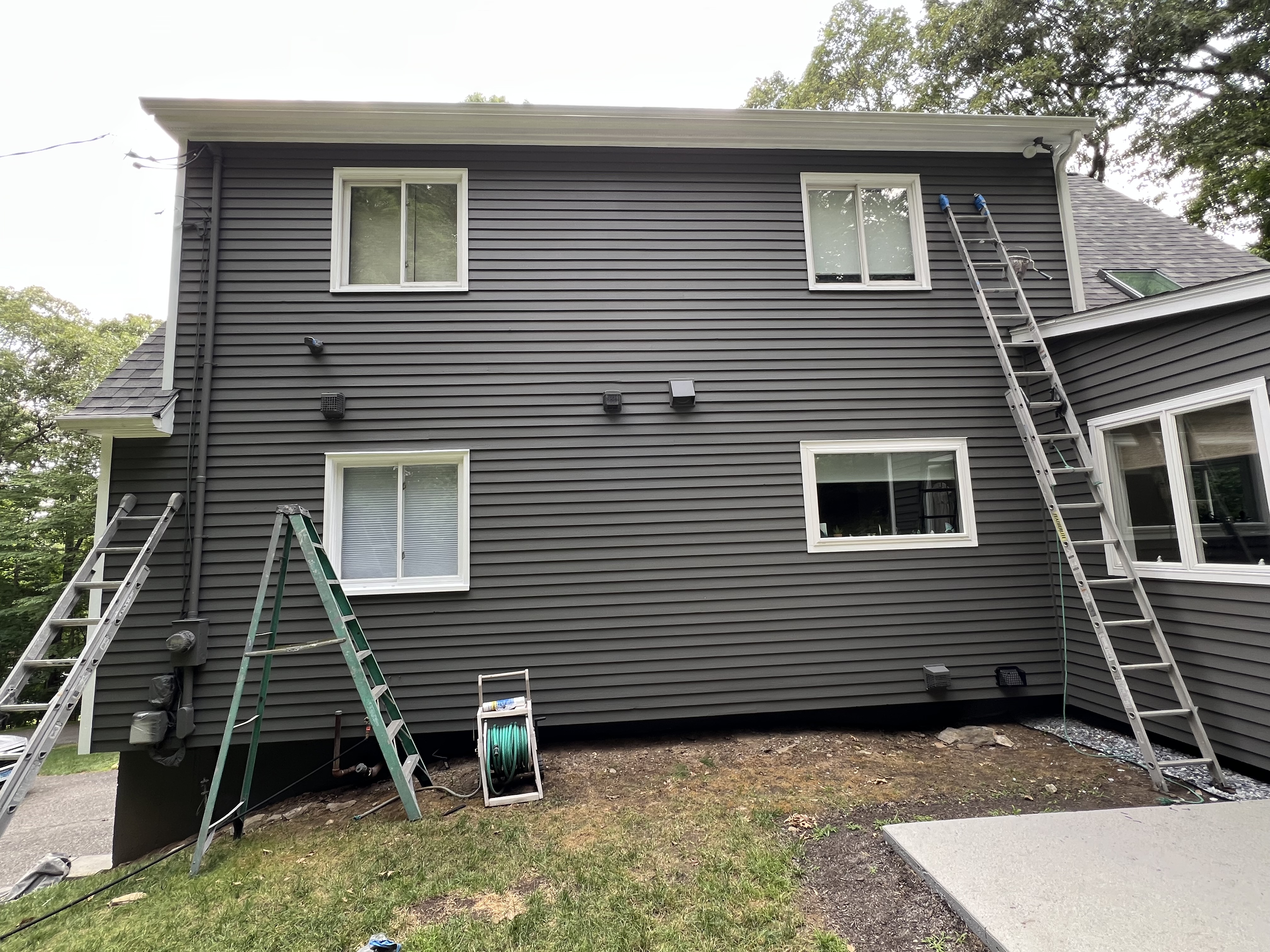 Cascone Painting & Decorative Finishes LLC siding_installation painting work (photo 6)